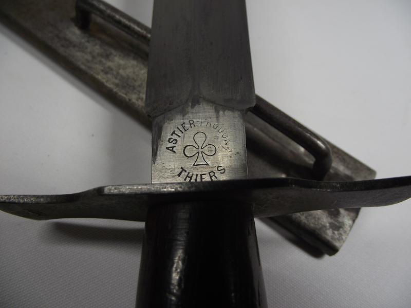 WW1 French Pattern 1916 Fighting Knife. Astier-Prodon, Thiers.