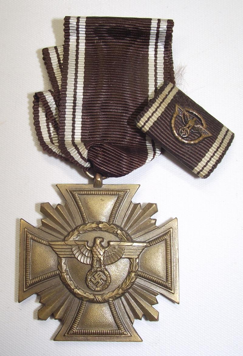 WW2 Boxed Bronze NSDAP Long Service Medal and Ribbon Bar, MM/15-Fredich Orth.
