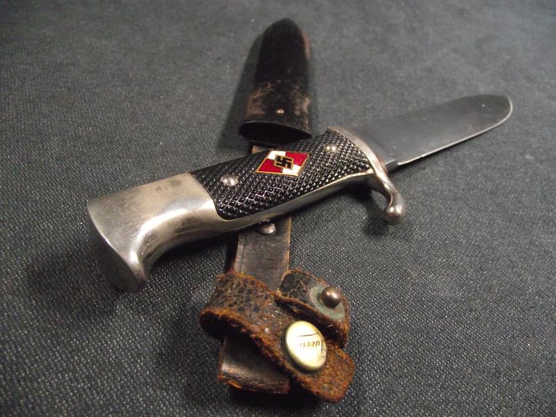 WW2 Hitler Youth Knife. M7/13 - Arthur Schuttelhofer.