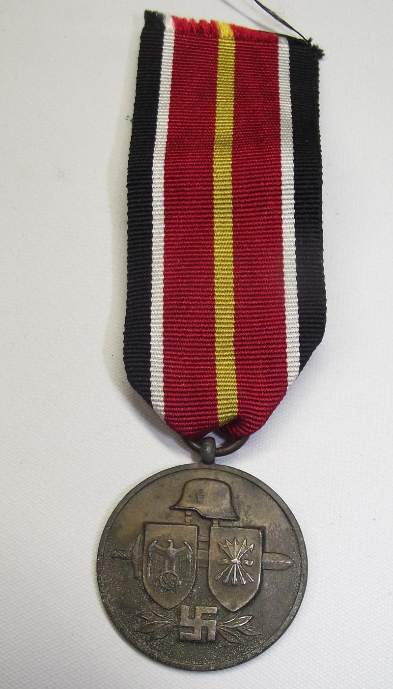 WW2 German Spanish Blue Division Russia Volunteers Medal, 1944. MM1/Deschler.