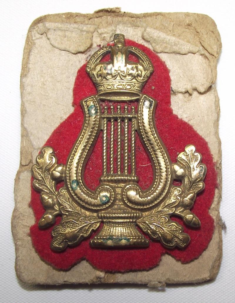 WW1/WW2 British Army Bandsman's Lyre Kings Crown Sleeve Badge.