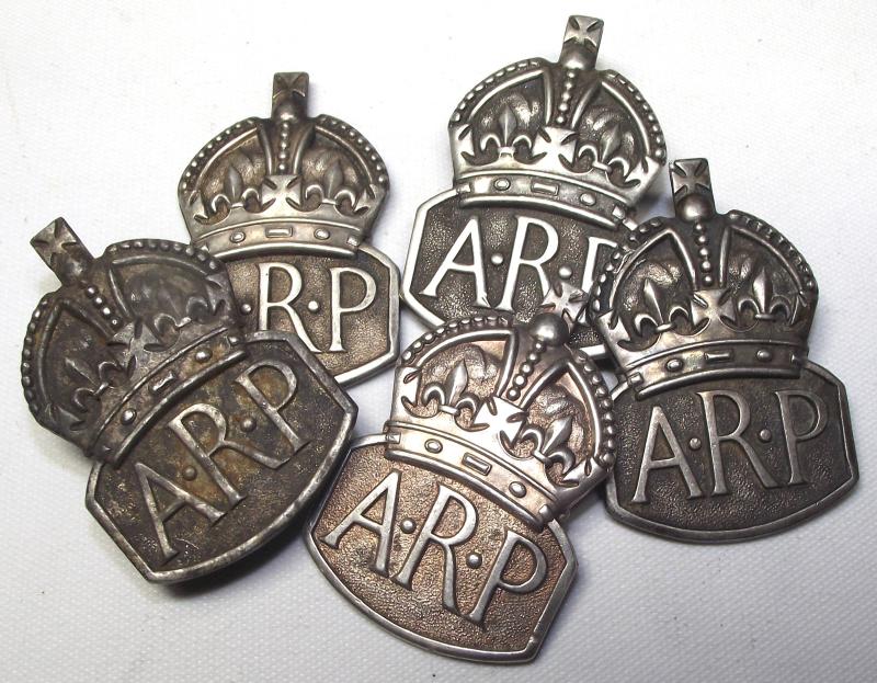 5 X Silver ARP Membership Badges.
