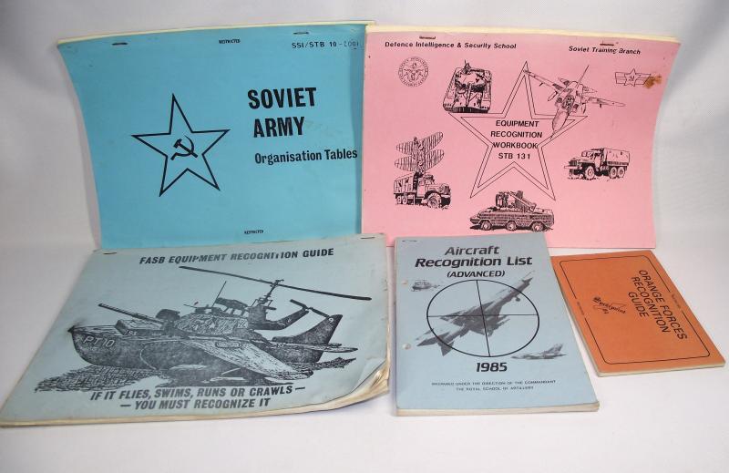 5 X 1980'S British Restricted Soviet Recognition Guides.