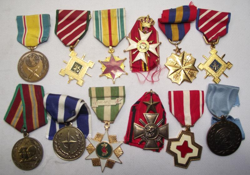 12 X Various ''World'' Medals.