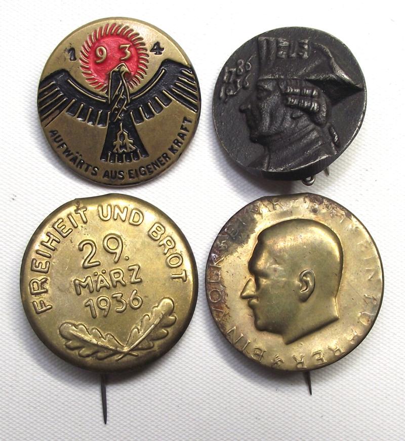 4 X WW2 German Event/Donation Badges.