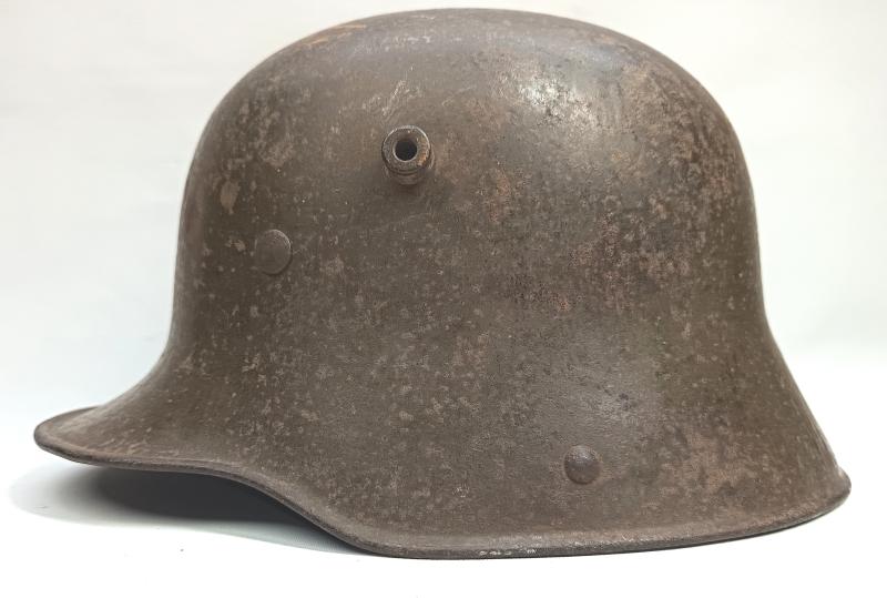 WW1 Imperial German M17 Steel Helmet.