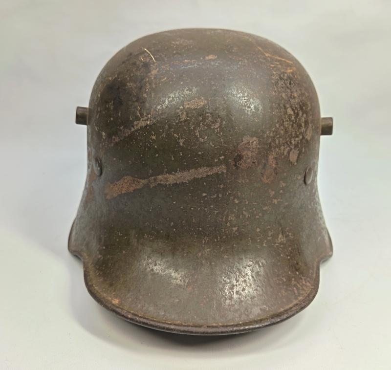 WW1 Imperial German M17 Steel Helmet.