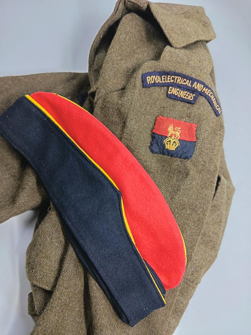 REME Converted WW2 Canadian Battledress Blouse and Side Cap.