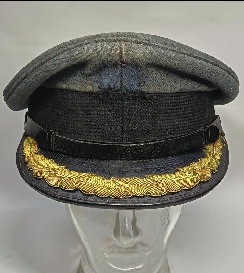 WW2 RAF Group Captains Peaked Cap.
