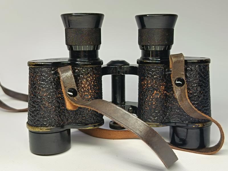 WW2 U. S. Army Signal Corps, 6 Power, Bausch & Lomb Binoculars.