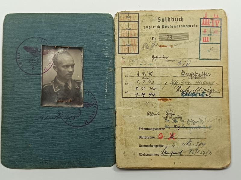 WW2 Luftwaffe Soldbuch. Nachr. Reg. 54. 1939/45.