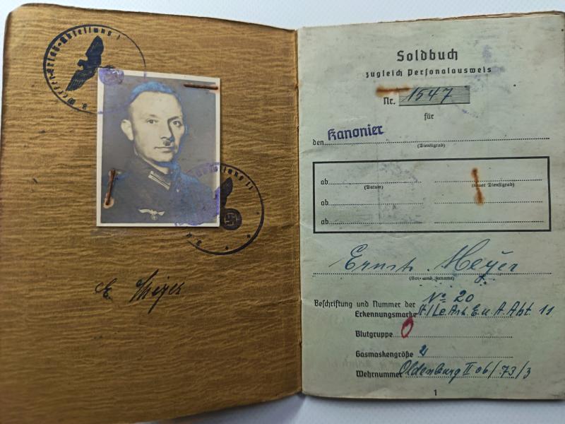 WW2 German Artillery Regiment Soldbuch and Wehrpass.